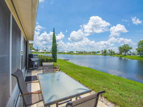 6704 Picante Circle, Fort Pierce FL - photo 16 of 65