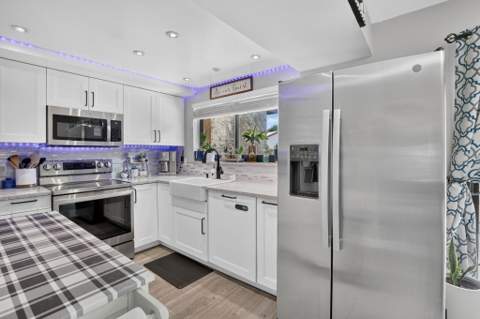 124 Wimbledon Lake Drive, Plantation FL - photo 16 of 38