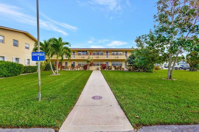1 bedroom Condominium at 211 Sheffield I, Sheffield Condos A To Q, West Palm Beach — photo 2