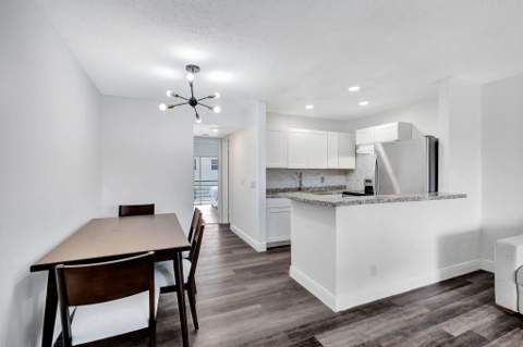 211 Sheffield I, West Palm Beach FL - photo 6 of 29