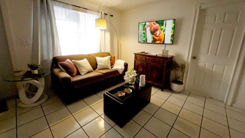 3 bedroom Single Family Residence at 4915 Weymouth Street, Kenwood, Lake Worth — photo 4