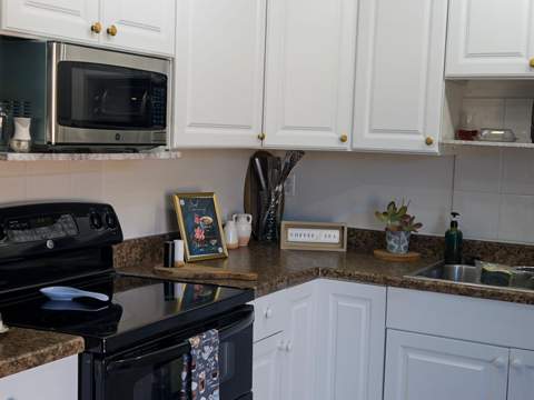 4915 Weymouth Street, Lake Worth FL - photo 9 of 24