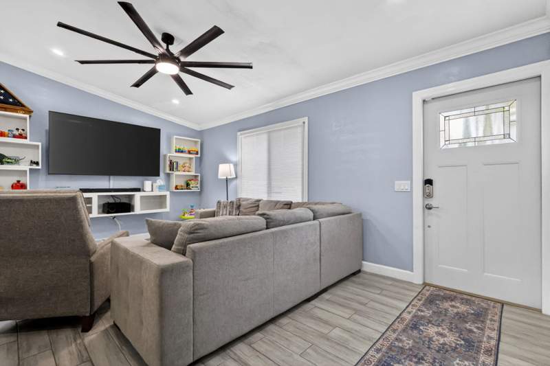 3 bedroom Single Family Residence at 202 Elaine Circle, Palm Beach Lakes S Tr X, West Palm Beach — photo 5