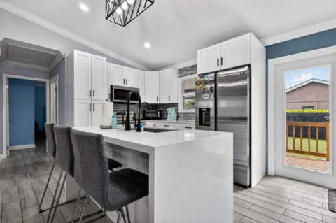 202 Elaine Circle, West Palm Beach FL - photo 10 of 44