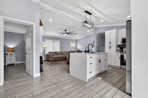 202 Elaine Circle, West Palm Beach FL - photo 16 of 44