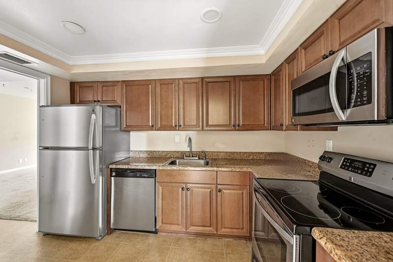 2 bedroom Condominium at 5570 Tamberlane Circle #229, Tamberlane 4 Condo, Palm Beach Gardens — photo 3