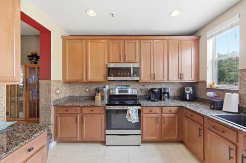 750 Millbrae Court #1, West Palm Beach FL - photo 13 of 60
