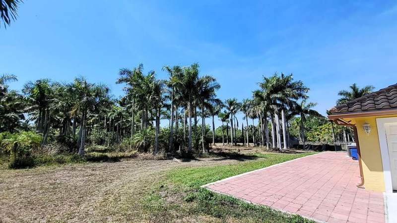 3 bedroom Single Family Residence at 4095 Windmill Road, Loxahatchee, Loxahatchee — photo 3