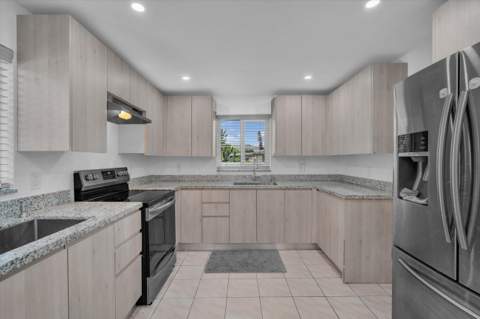 7321 Cody Street, Hollywood FL - photo 8 of 19