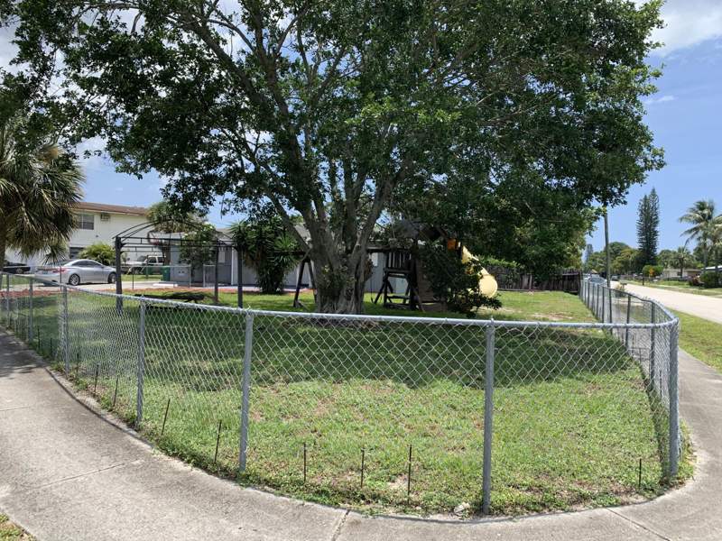 3 bedroom Single Family Residence at 240 NW 38th Avenue, Broward Estates Sec 2, Lauderhill — photo 3