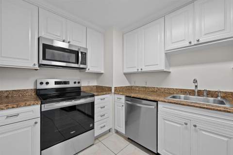 5600 N Flagler Drive #2304, West Palm Beach FL - photo 14 of 39