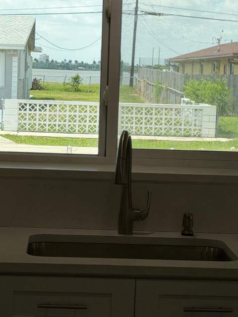 1405 6th Street, West Palm Beach FL - photo 15 of 20