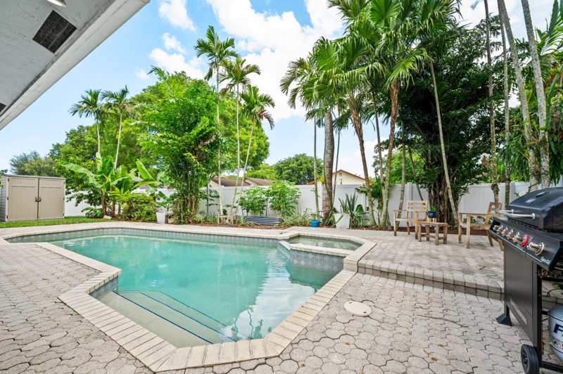 3 bedroom Single Family Residence at 5591 SW 99th Avenue, Countryside West, Cooper City — photo 1