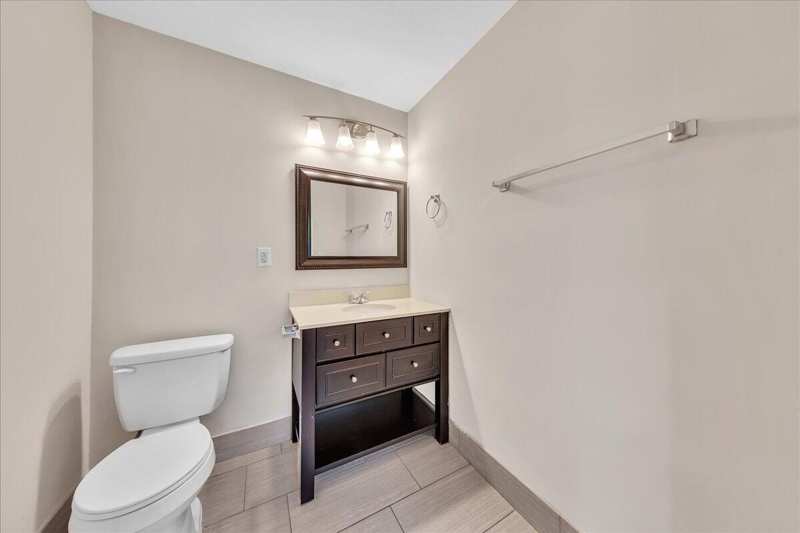 4 bedroom Single Family Residence at 611 N Highland Drive, Hollywood Hills, Hollywood — photo 1