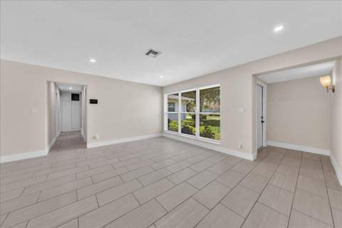 611 N Highland Drive, Hollywood FL - photo 19 of 36