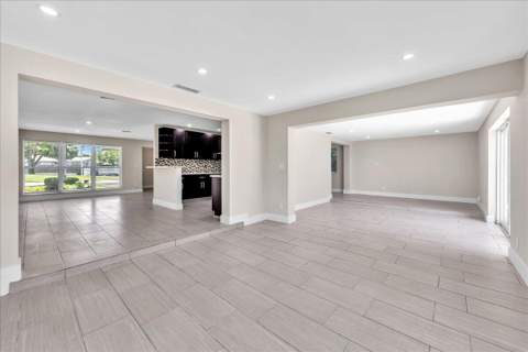 611 N Highland Drive, Hollywood FL - photo 15 of 36