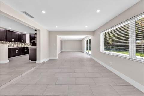 611 N Highland Drive, Hollywood FL - photo 16 of 36