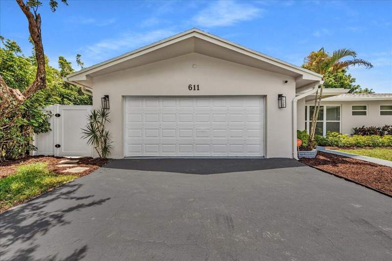 4 bedroom Single Family Residence at 611 N Highland Drive, Hollywood Hills, Hollywood — photo 4
