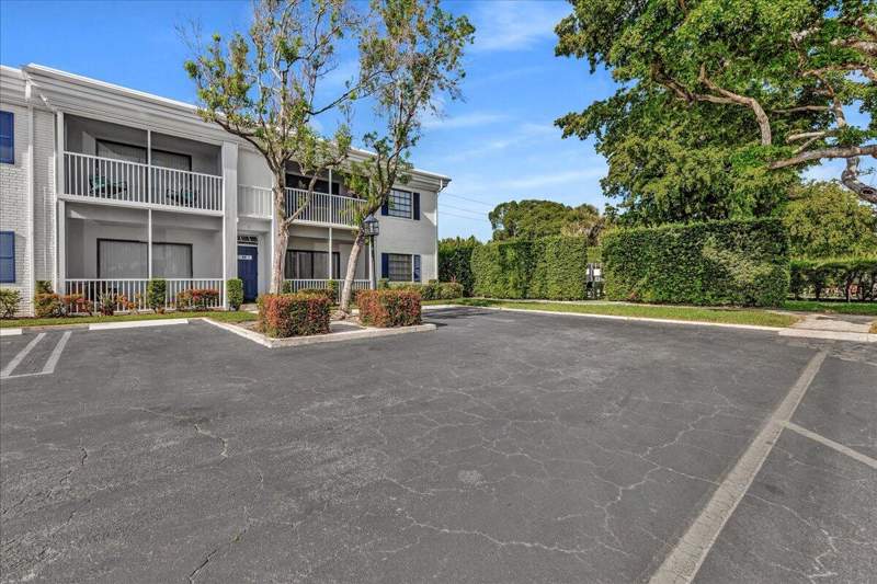 1 bedroom Condominium at 180 Cypress Club Drive #816, Cypress Club Condo, Pompano Beach — photo 4