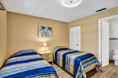 1050 Citrus Way #203, Delray Beach FL - photo 10 of 52