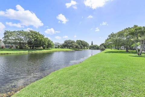 253 Prescott M, Deerfield Beach FL - photo 18 of 26