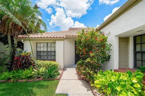 5635 Kiowa Circle, Boynton Beach FL - photo 6 of 54