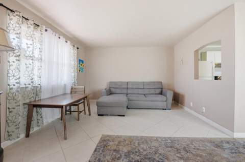 47 Saxony A, Delray Beach FL - photo 12 of 64