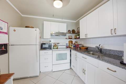 47 Saxony A, Delray Beach FL - photo 14 of 64
