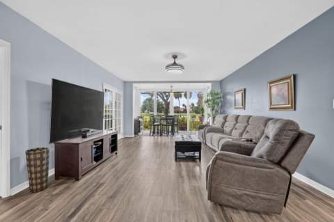 3960 Oaks Clubhouse #110, Pompano Beach FL - photo 10 of 52