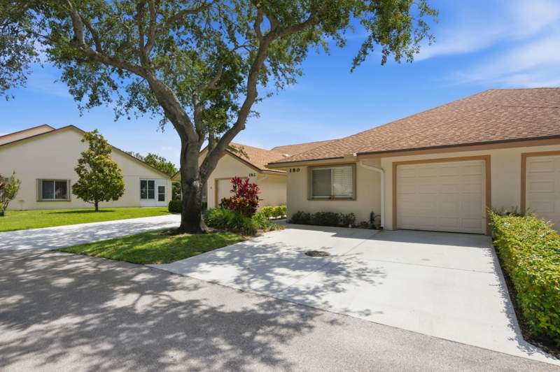3 bedroom Villa at 180 Par Drive, Lantern Walk 2, Royal Palm Beach — photo 2