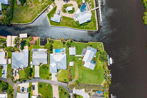 715 SW Rustic Circle, Stuart FL - photo 9 of 10