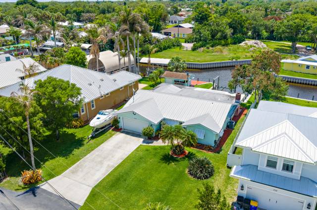 715 SW Rustic Circle