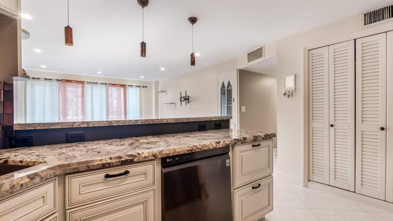 2 bedroom Condominium at 133 N Pompano Beach Boulevard #204, Ocean Monarch Condo, Pompano Beach — photo 5