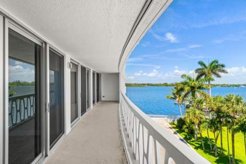 2505 S Ocean Boulevard #515, Palm Beach FL - photo 8 of 28