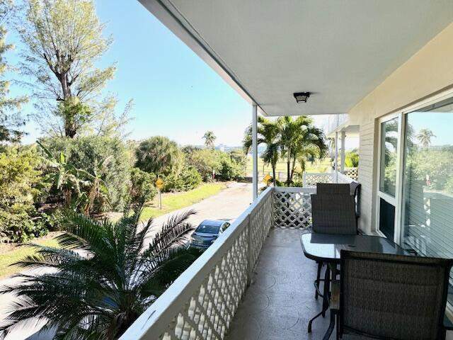 3 bedroom Condominium at 131 N Golfview Road #4, Lake Worth Golfview Condo, Lake Worth — photo 4
