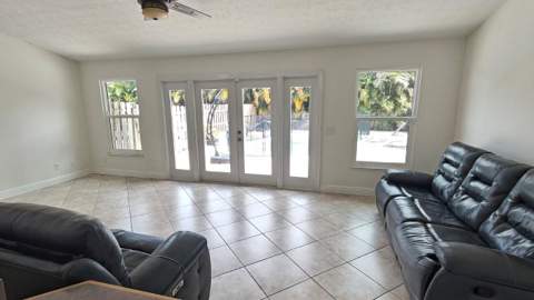 2043 SE Camilo Street, Port St. Lucie FL - photo 8 of 30