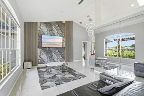 102 NW Peach Street, Port St. Lucie FL - photo 8 of 70
