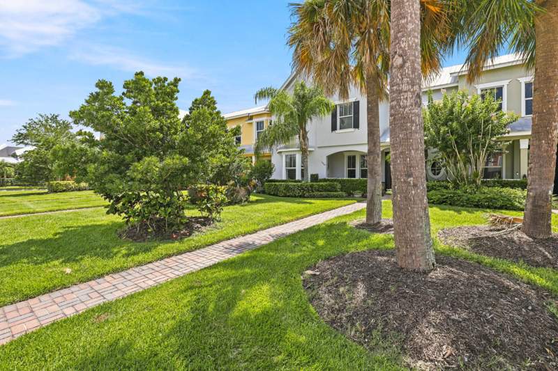 3 bedroom Townhouse at 10487 SW West Park Avenue, Tradition Plat No 8 — photo 4
