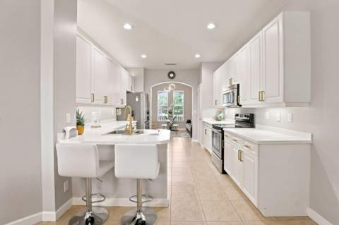 10487 SW West Park Avenue, FL - photo 20 of 47