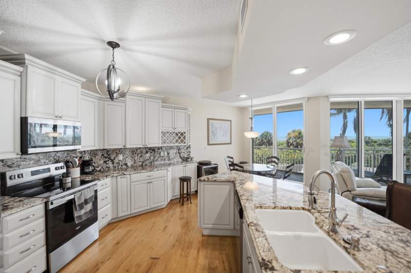 3 bedroom Condominium at 2900 N Highway #2-d, The Atrium On The Ocean, A Condominium, Hutchinson Island — photo 2