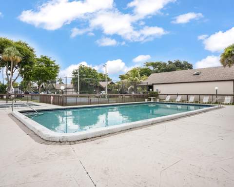 407 N University Drive, Plantation FL - photo 21 of 30