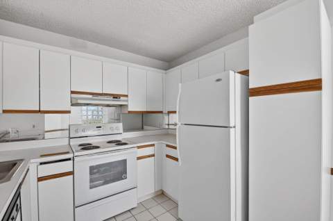 5395 Firenze Drive #B, Boynton Beach FL - photo 13 of 85