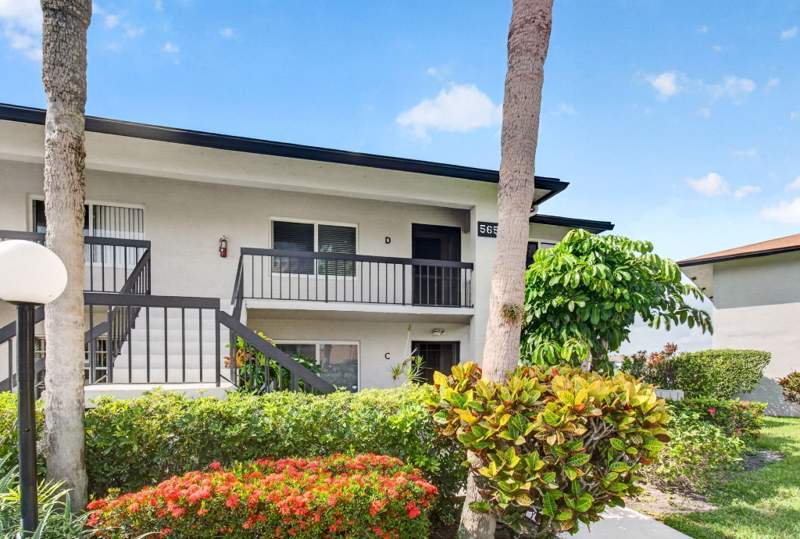 2 bedroom Condominium at 5650 Spindle Palm Court #D, Palm Greens At Villa Del Ray Condo, Delray Beach — photo 3