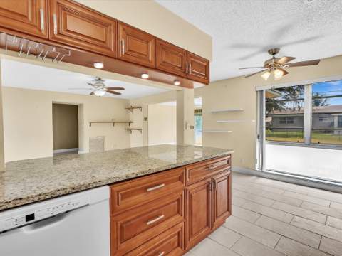 4041 NE 18th Terrace, Pompano Beach FL - photo 8 of 56