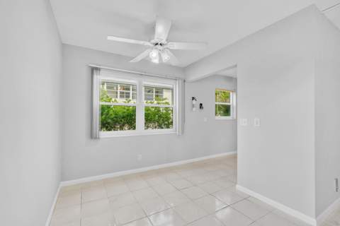 49 Hastings #D, West Palm Beach FL - photo 8 of 40