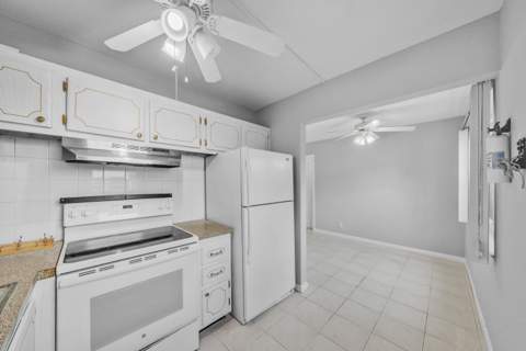 49 Hastings #D, West Palm Beach FL - photo 12 of 40
