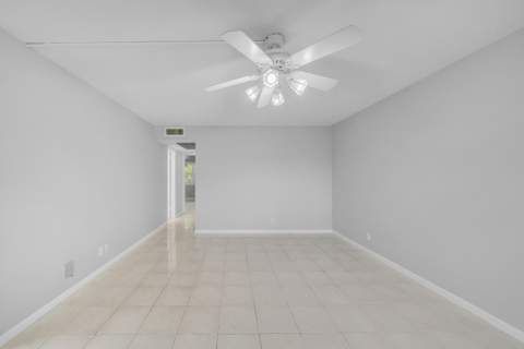 49 Hastings #D, West Palm Beach FL - photo 15 of 40