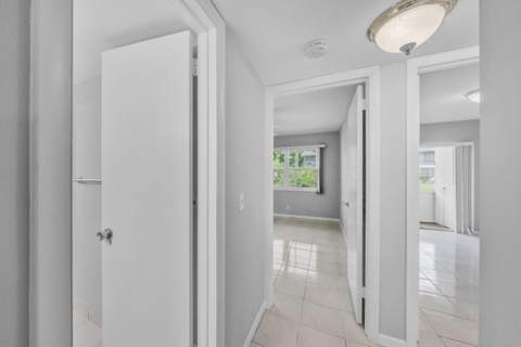 49 Hastings #D, West Palm Beach FL - photo 16 of 40