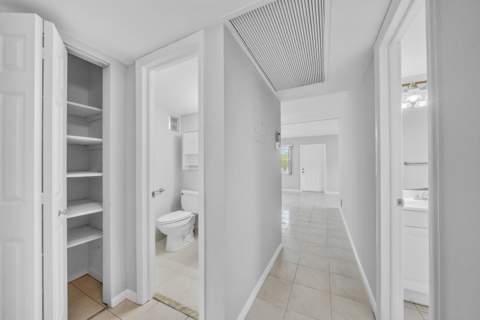 49 Hastings #D, West Palm Beach FL - photo 19 of 40