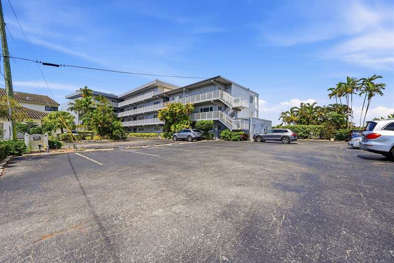 1 bedroom Condominium at 1201 S Riverside Drive #306, Fairbanks Terrace South Co-Op, Pompano Beach — photo 1